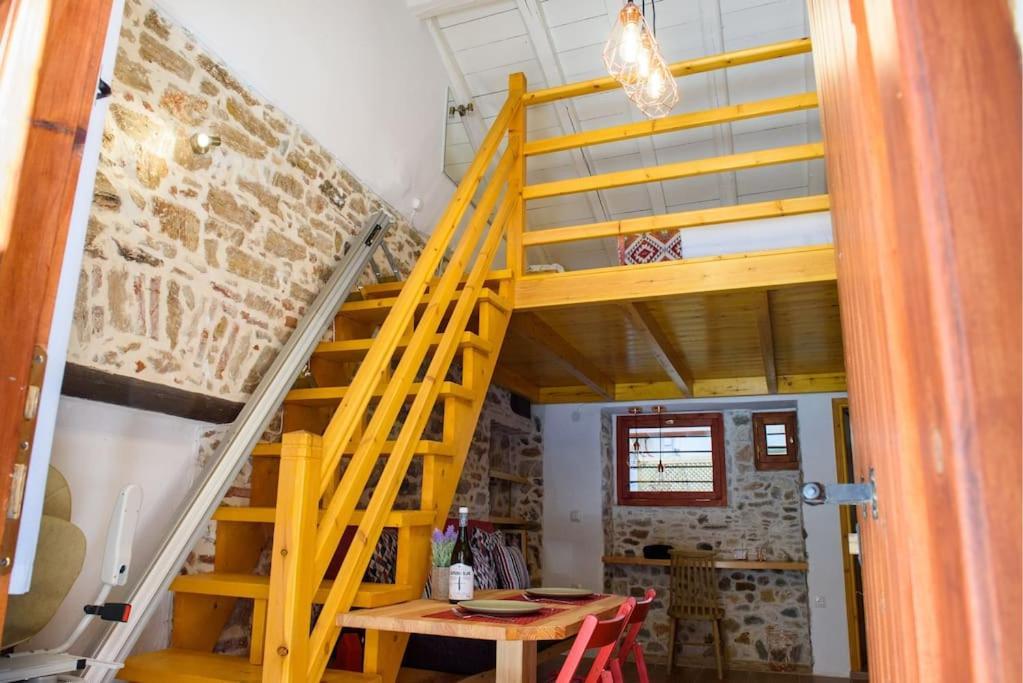Lavrio Stone House 5 Min From The Centre/Port Daire Dış mekan fotoğraf